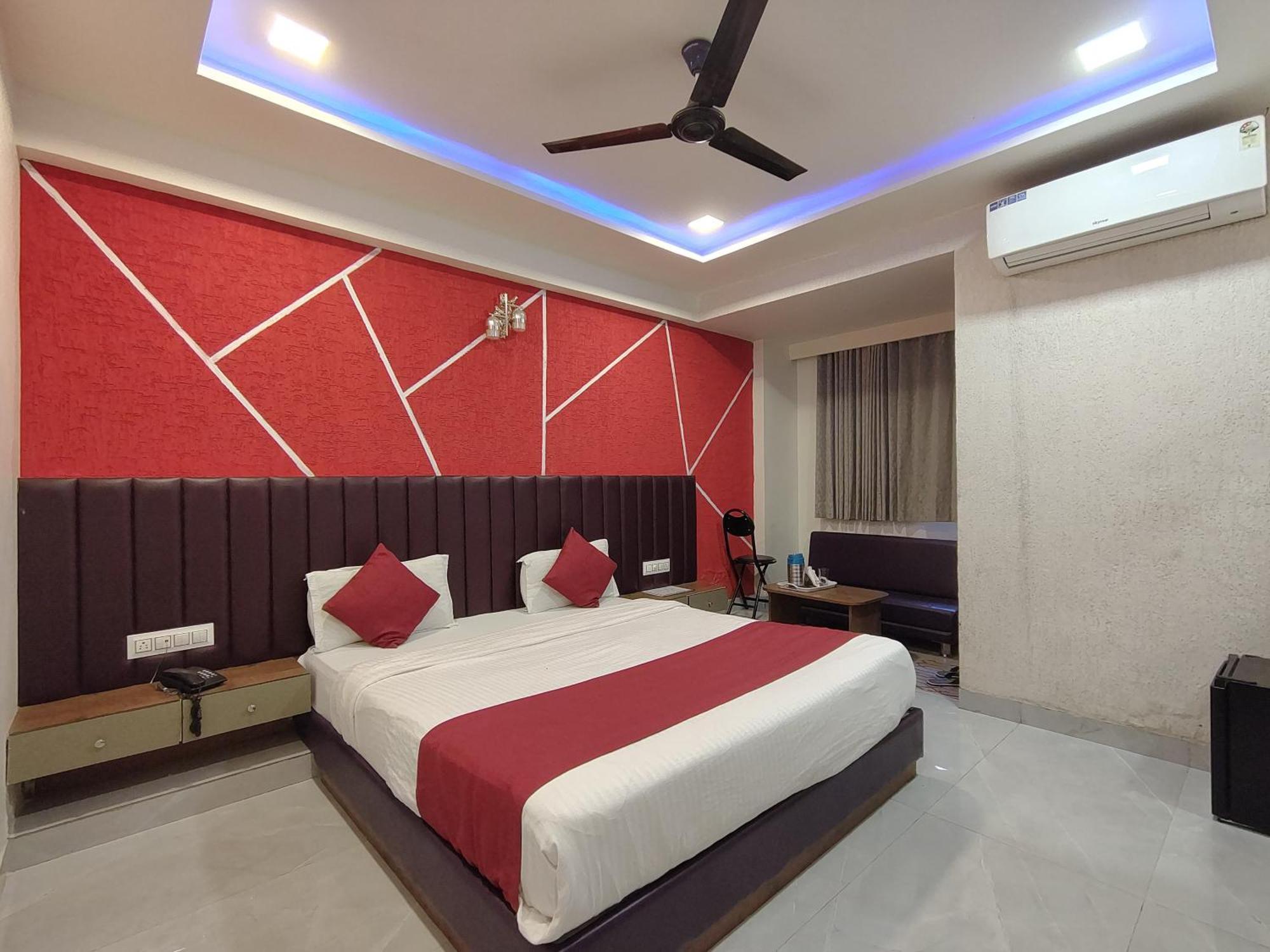 Hotel Avadh Palace, Subhash Bridge, Rto Circle, Ahmedabad Exterior foto